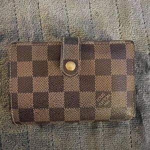 💯Authentic Preloved Louis Vuitton kisslock damied wallet